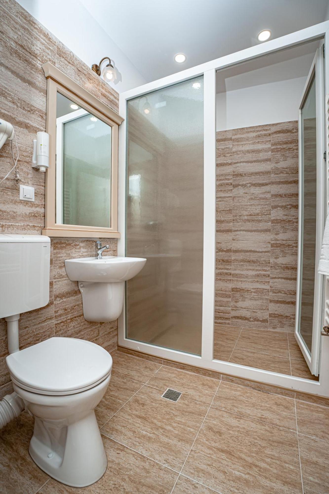 Hotel Rin Sibiu Dış mekan fotoğraf